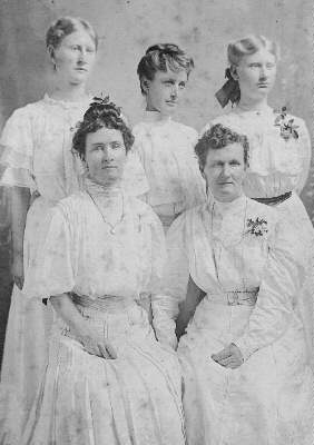 mrs w m thompson & daughters